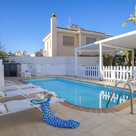 Nicol 31 Villa