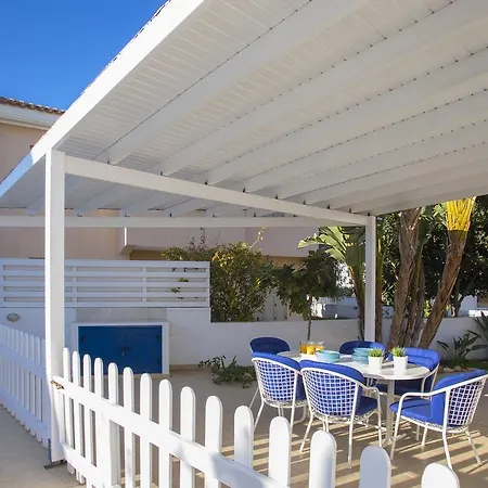 Villa Nicol 31 Pernera